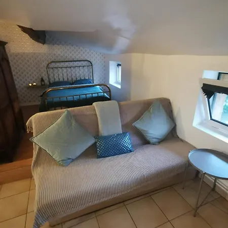 Appartement Cosy Traversant Sainte-Foy-les-Lyon Exterior photo