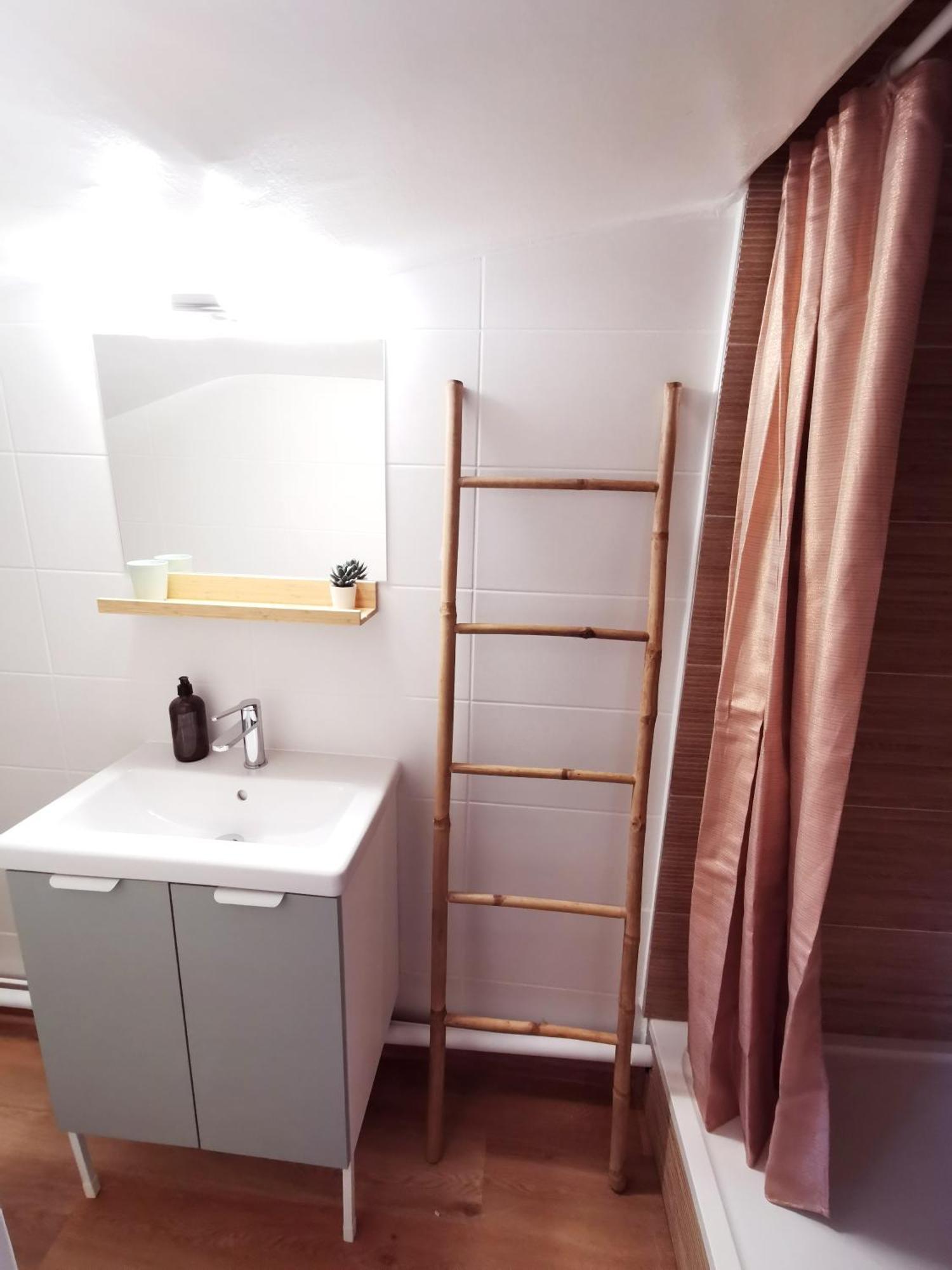 Cosy Traversant Appartement *